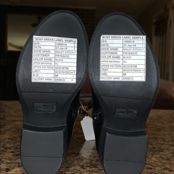 frye & co Kids Shoes - Assorted Sizes - Picture 8 of 8